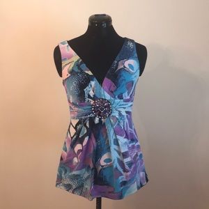 Cache multi colored top